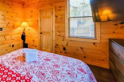 3 Lazy Bears Chalet - image 21