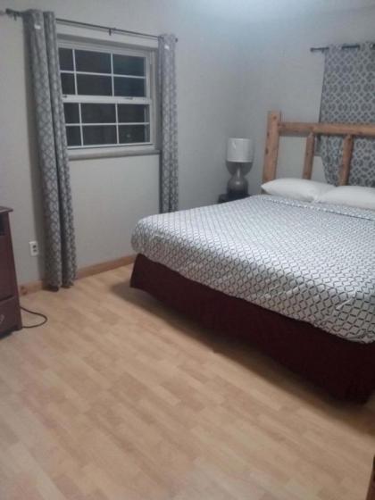 Cabin in Gatlingburg L - image 29
