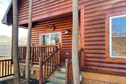 Black Bear Hideaway Cabin - image 23