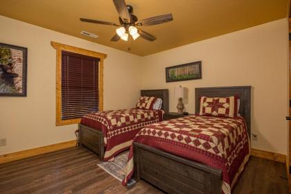Serenity Peak chalet - image 23