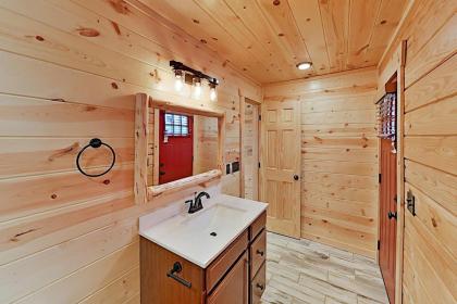 White Oak Resort Southern Comfort - image 13