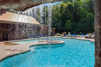 White Oak Resort Southern Comfort - image 23