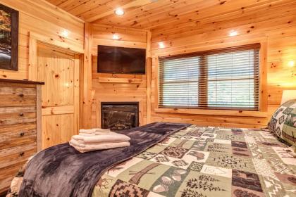 Gatlinburg Cabin with Private Hot Tub by Staycating - image 21