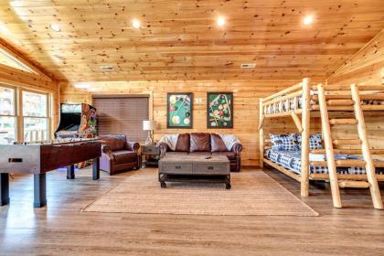 Gatlinburg Cabin with Private Hot Tub by Staycating - image 29