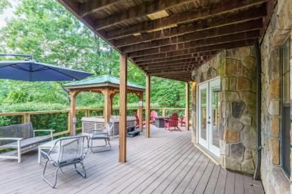 Grand Ole Mountain House Hot Tub Air Hockey Arcade Fire Pit Nintendo Game Console - image 30