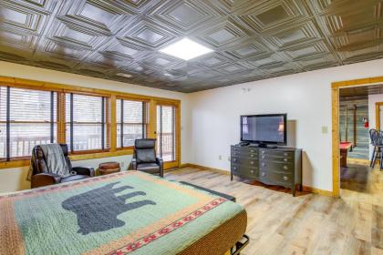 Pet-Friendly Gatlinburg Retreat with Hot Tub! - image 29