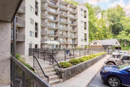 Condo 103 at Gatlingburg Downtown - image 25