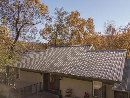 Sasquatch Lodge A sleeps 12 - image 30