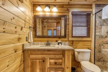 Cub Path Lodge - Luxurious 5 5 with Theatre Room and Mountain Views! cabin - image 26