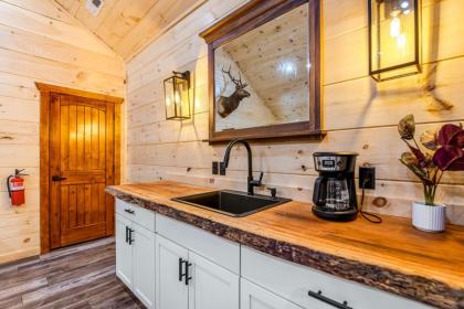 Cliffhanger - image 23