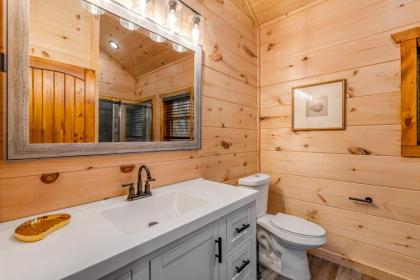 Cliffhanger - image 26