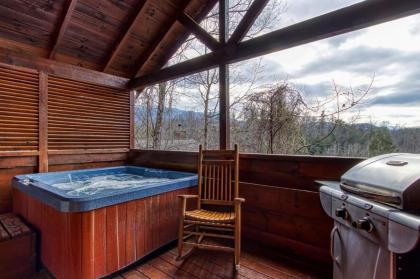 Point Of View - Spacious 2 Bedroom With a Loft Just off Glades Road cabin - image 23