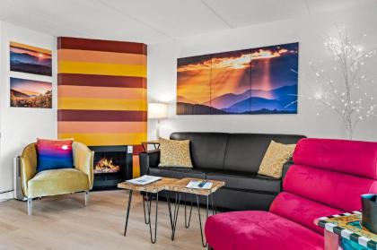 Colors of the Smokies by Distinctive Getaways - image 21