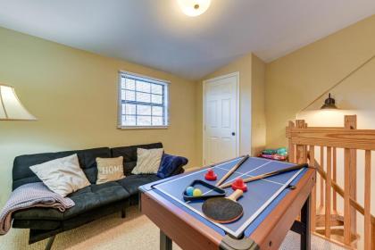 Gatlinburg Cabin Getaway with Mountain Views! - image 23