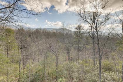 Gatlinburg Cabin Getaway with Mountain Views! - image 27