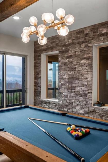Luxury 5 bd with views and heaetd pool - image 23