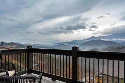 Luxury 5 bd with views and heaetd pool - image 25