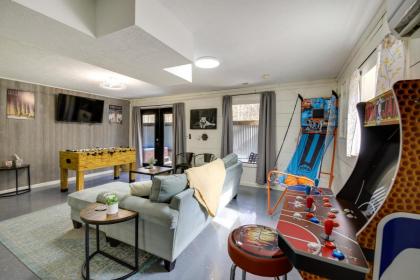 Pet-Friendly Gatlinburg Cabin with Game Room! - image 26