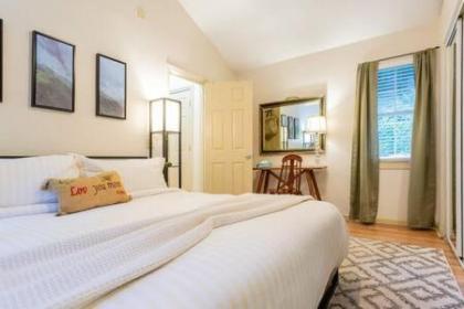 LODGE G SASQUATCH LODGES Sleeps 13 - image 21