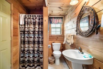 A Top Notch Lodge~Gatlinburg - image 21