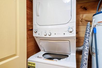 A Top Notch Lodge~Gatlinburg - image 24
