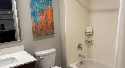 MainStay Suites Gatlinburg Downtown Area - image 24