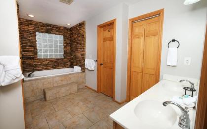 Shady Creek - image 22