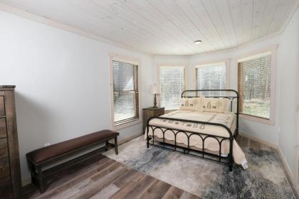 Rocky Top Lodge - image 30