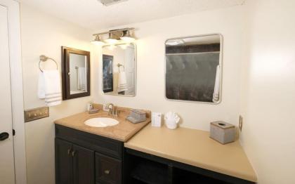 Bearly Behavin - image 28