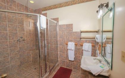 Squirrels Nest - image 22