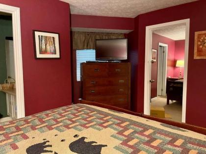 Relaxing Mountain Condo in Gatlinburg with City view ! - image 21