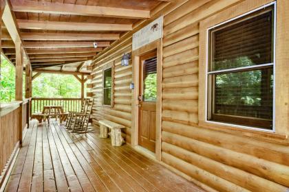 American Honey - Hot Tub Cozy Cabin Retreat in the Smokies Comfort & Fun for All - image 29