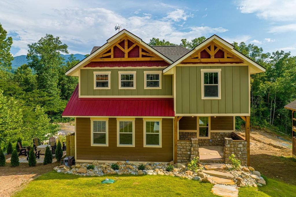 Brandon`s Mountain Retreat chalet - main image