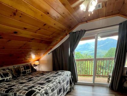 Chalet with amazing views - image 26