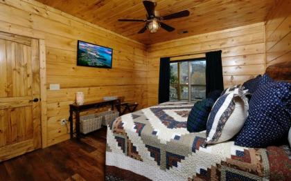 Holly Ridge Hideaway - image 23