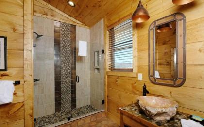 Holly Ridge Hideaway - image 28
