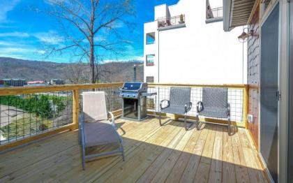 Holly Ridge Hideaway - image 30