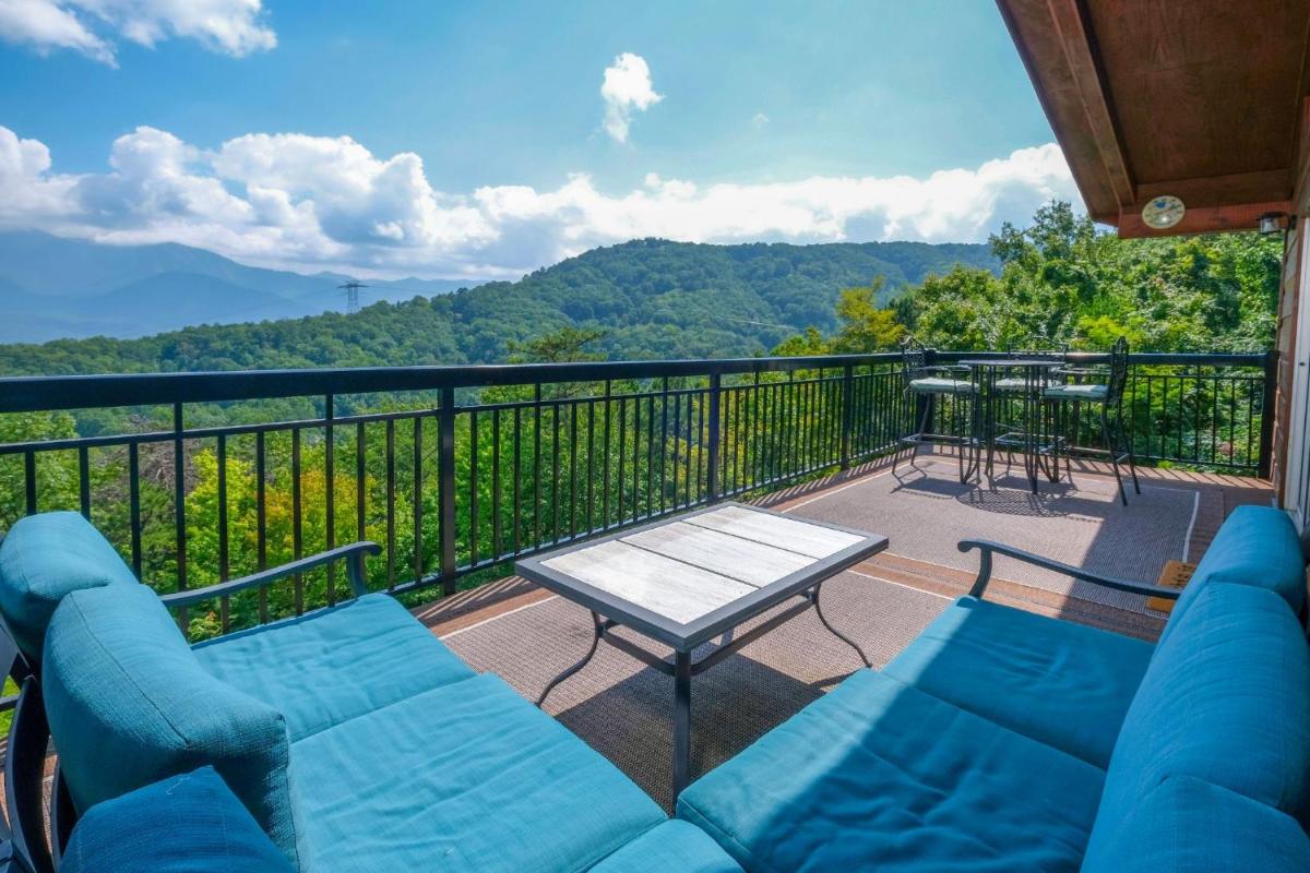A Million Dollar View - main image