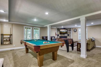 Bearadise - Sleeps 11 with a game room and resort amenities near Ober Gatlinburg - image 22