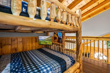 Bear Bottom Cabin - image 28