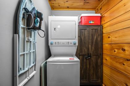 Bear Bottom Cabin - image 30
