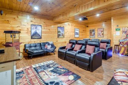 Gatlinburg Getaway Private Hot Tub and Fireplace! - image 27