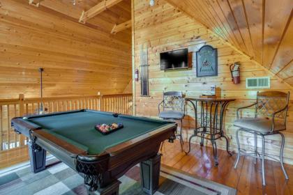 Gatlinburg Getaway Private Hot Tub and Fireplace! - image 29