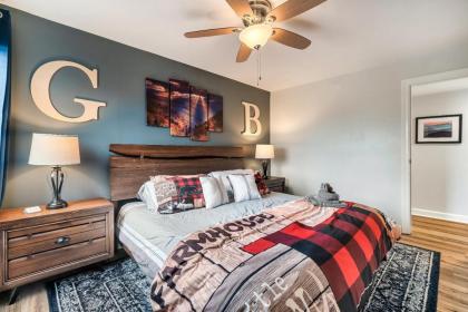 Mountain Top Adventure Condo - image 29