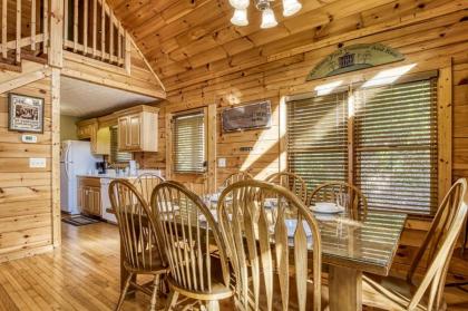 Enchanted View Lodge cabin - image 21