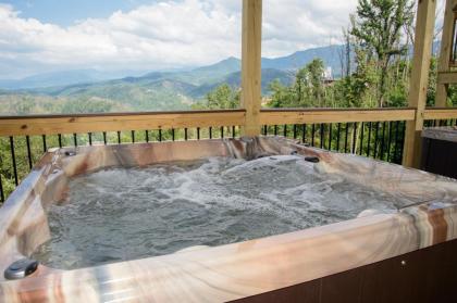 Skyline Splendor: Luxe Retreat with Breathtaking Views Over Downtown Gatlinburg - image 24